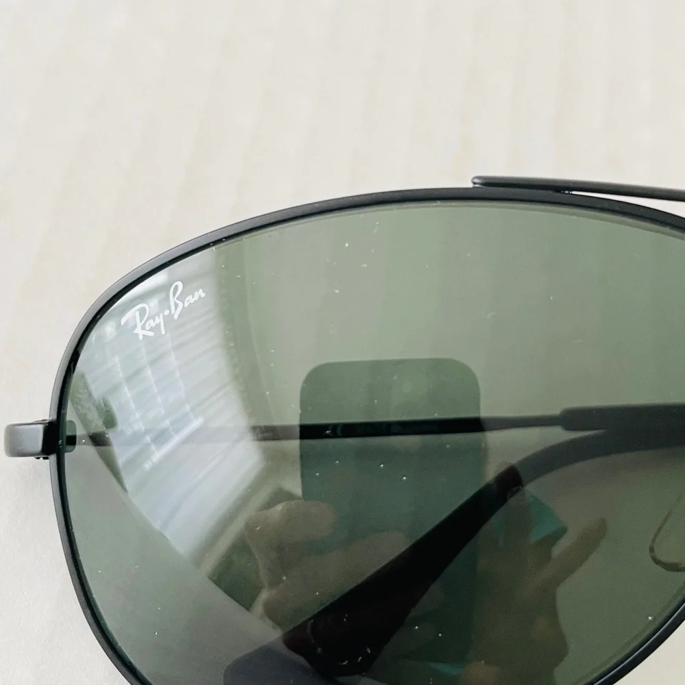 Ray-Ban Men's Black Aviator Sunglasses